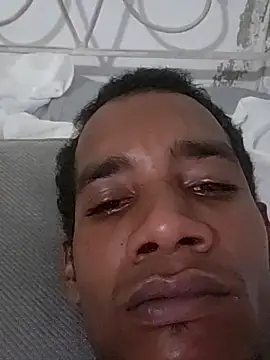 Snapshot of SCHUAGGY05 chatting on 12/21/25, 10:00 SCHUAGGY05 online show from 12/21/25, 10:00