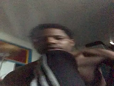 Snapshot of Angel23cm1 chatting on 11/14/25, 04:06 Angel23cm1 online show from 11/14/25, 04:06