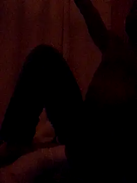 Snapshot of Angel23cm1 chatting on 12/04/25, 04:44 Angel23cm1 online show from 12/04/25, 04:44