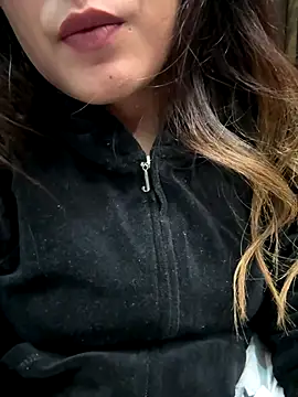 Angel-pune001 online show from 12/15/25, 03:38