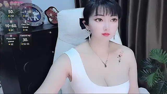 Ella99 online show from 01/13/26, 02:22