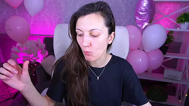 ZafiraMoonn online show from 02/20/26, 02:06