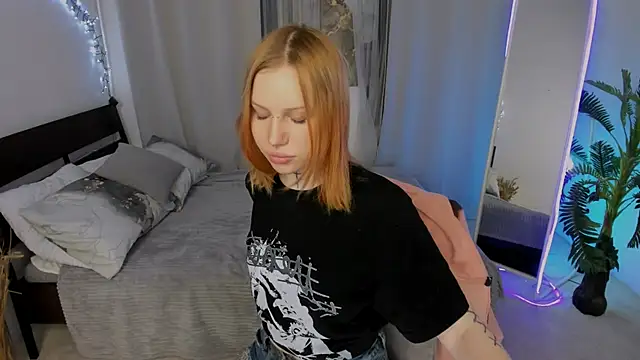 Snapshot of NaomiRosss chatting on 12/05/25, 11:41 NaomiRosss online show from 12/05/25, 11:41