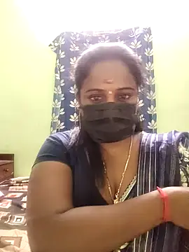 Snapshot of tam-queen1 chatting on 11/11/25, 05:07 tam-queen1 online show from 11/11/25, 05:07