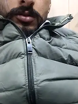 Snapshot of sexychd chatting on 12/19/25, 06:53 sexychd online show from 12/19/25, 06:53