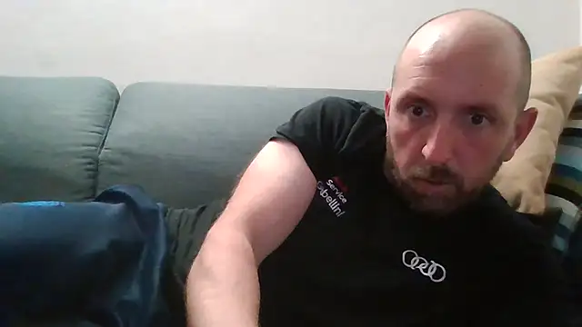 luca beech88 online show from 04/19/26, 06:32