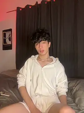 Snapshot of lion_cherry21 chatting on 12/01/25, 06:29 lion cherry21 online show from 12/01/25, 06:29