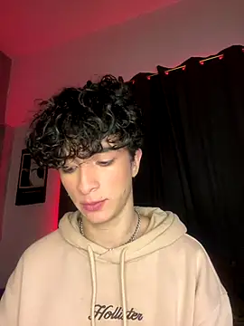 Snapshot of lion_cherry21 chatting on 12/15/25, 06:17 lion cherry21 online show from 12/15/25, 06:17