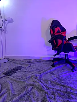 Snapshot of alexa_bluee chatting on 11/14/25, 02:21 alexa bluee online show from 11/14/25, 02:21