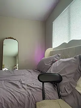 Snapshot of ladiosa_selene chatting on 12/01/25, 04:12 ladiosa selene online show from 12/01/25, 04:12