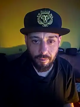 Snapshot of DonJuanDeBomboni chatting on 11/03/25, 03:19 DonJuanDeBomboni online show from 11/03/25, 03:19