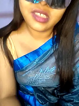 Snapshot of ANIMAA09 chatting on 12/19/25, 04:03 ANIMAA09 online show from 12/19/25, 04:03