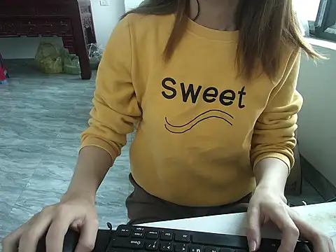 ---Lusi03--- online show from 12/15/25, 12:37