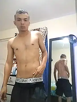 Snapshot of Luisadonis2015 chatting on 11/03/25, 07:37 Luisadonis2015 online show from 11/03/25, 07:37