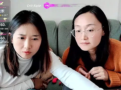 Snapshot of ZZ-Szz chatting on 11/04/25, 03:16 ZZ-Szz online show from 11/04/25, 03:16