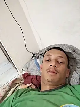 Snapshot of FLECKIN chatting on 12/20/25, 02:40 FLECKIN online show from 12/20/25, 02:40