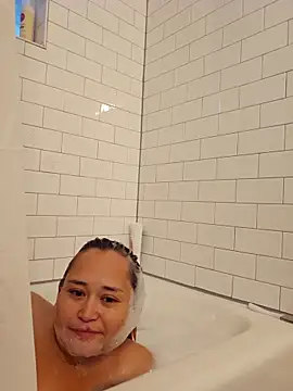 Snapshot of Eclipsedice chatting on 11/23/25, 09:58 Eclipsedice online show from 11/23/25, 09:58