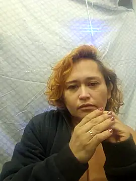 Snapshot of Eclipsedice chatting on 12/15/25, 04:44 Eclipsedice online show from 12/15/25, 04:44