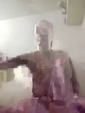 Snapshot of Jooli_cuty chatting on 11/28/25, 01:14 Jooli cuty online show from 11/28/25, 01:14