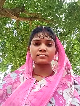 Snapshot of Jooli_cuty chatting on 07/14/26, 05:56 Jooli cuty online show from 07/14/26, 05:56