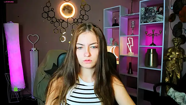 baby hotte online show from 11/25/25, 06:46