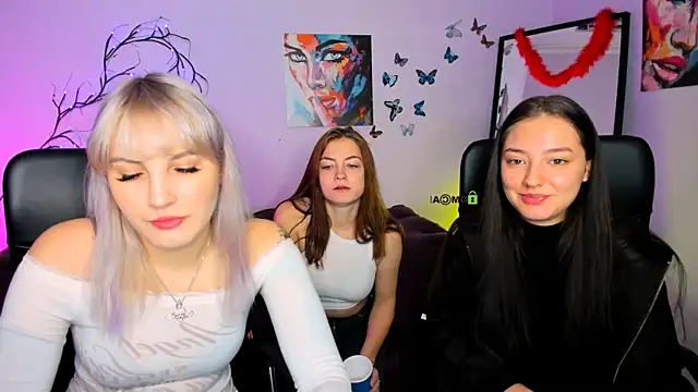 baby hotte online show from 12/23/25, 06:44