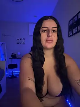 Snapshot of jojoa23 chatting on 11/15/25, 12:02 jojoa23 online show from 11/15/25, 12:02