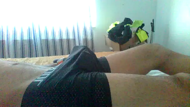 Snapshot of Camiin20 chatting on 02/20/26, 03:12 Camiin20 online show from 02/20/26, 03:12