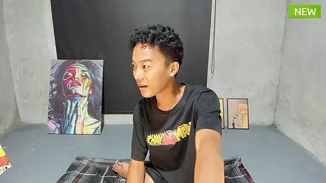 Snapshot of UrBigFatAsianCock chatting on 11/03/25, 12:28 UrBigFatAsianCock online show from 11/03/25, 12:28