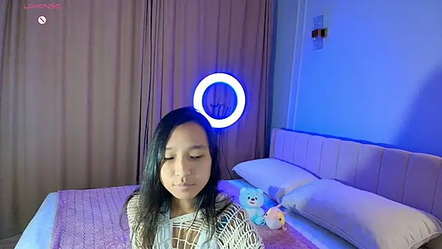 lihnpham online show from 11/20/25, 01:50