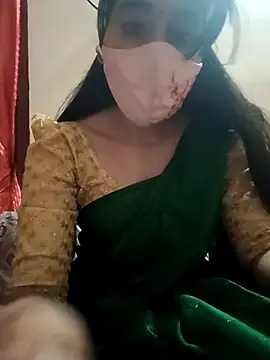 Snapshot of Tamil_White_Rose chatting on 12/14/25, 04:45 Tamil White Rose online show from 12/14/25, 04:45