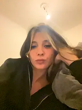 Gatitasalvaje123 online show from 11/14/25, 09:13