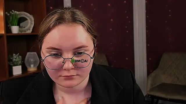 Snapshot of cherry_nya chatting on 11/11/25, 02:06 cherry nya online show from 11/11/25, 02:06