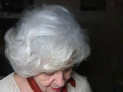 Snapshot of ValeriaKroww chatting on 12/02/25, 06:58 ValeriaKroww online show from 12/02/25, 06:58