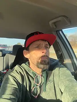 biggdaddyandqueenn online show from 12/22/25, 07:44