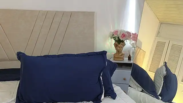 Snapshot of NatashaBlade_ chatting on 11/10/25, 01:43 NatashaBlade online show from 11/10/25, 01:43