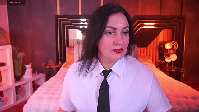 VelvetLuck online show from 12/15/25, 03:16