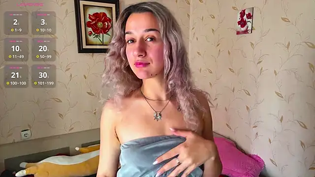 Snapshot of Auroragin chatting on 11/20/25, 09:20 Auroragin online show from 11/20/25, 09:20