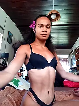 Snapshot of TransKylieX chatting on 11/17/25, 06:24 TransKylieX online show from 11/17/25, 06:24