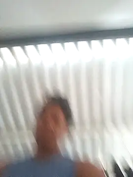 Snapshot of lapicarona18 chatting on 11/28/25, 01:36 lapicarona18 online show from 11/28/25, 01:36