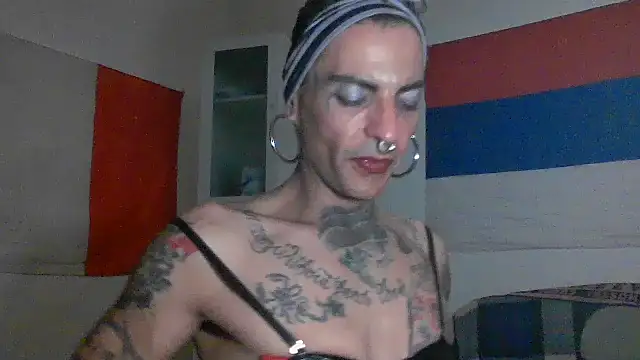 00Travsharongomez online show from 11/27/25, 11:51