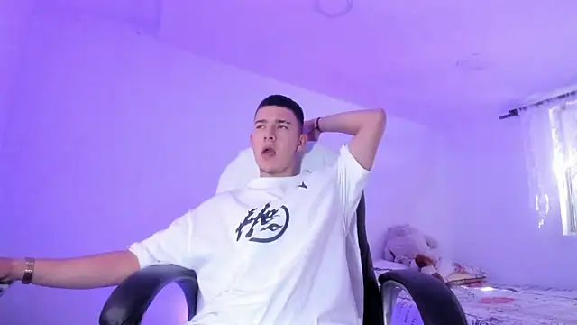 Aleck Boy online show from 01/06/26, 07:06