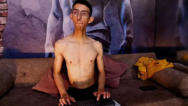 Snapshot of ZyroNight chatting on 11/05/25, 05:13 ZyroNight online show from 11/05/25, 05:13