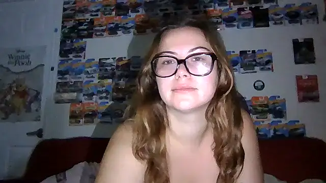 Snapshot of FreakyDreama chatting on 11/04/25, 11:59 FreakyDreama online show from 11/04/25, 11:59