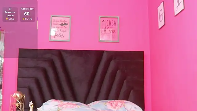 Snapshot of missfoster chatting on 12/18/25, 03:01 missfoster online show from 12/18/25, 03:01