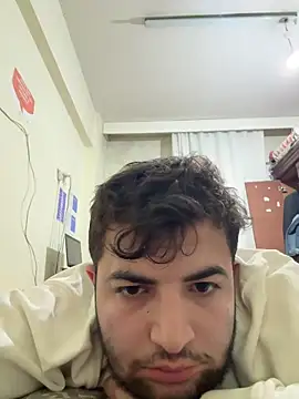 Snapshot of Muvvt chatting on 11/20/25, 12:11 Muvvt online show from 11/20/25, 12:11