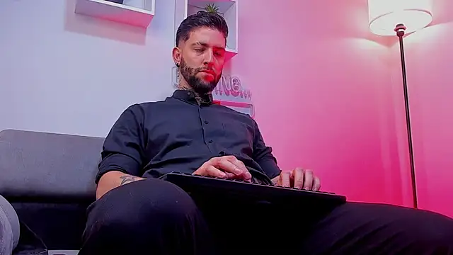 Supreme Alpha online show from 11/17/25, 03:45