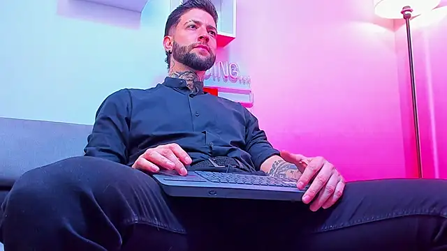 Supreme Alpha online show from 11/21/25, 03:16