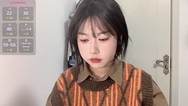 Xiaoji61 online show from 12/02/25, 12:32