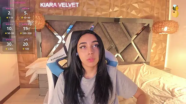 Kiara velvet   online show from 04/18/26, 05:00